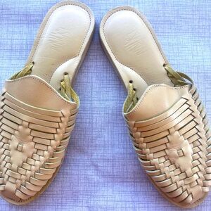 Espiritu Huarache Mule Sandal Size 9